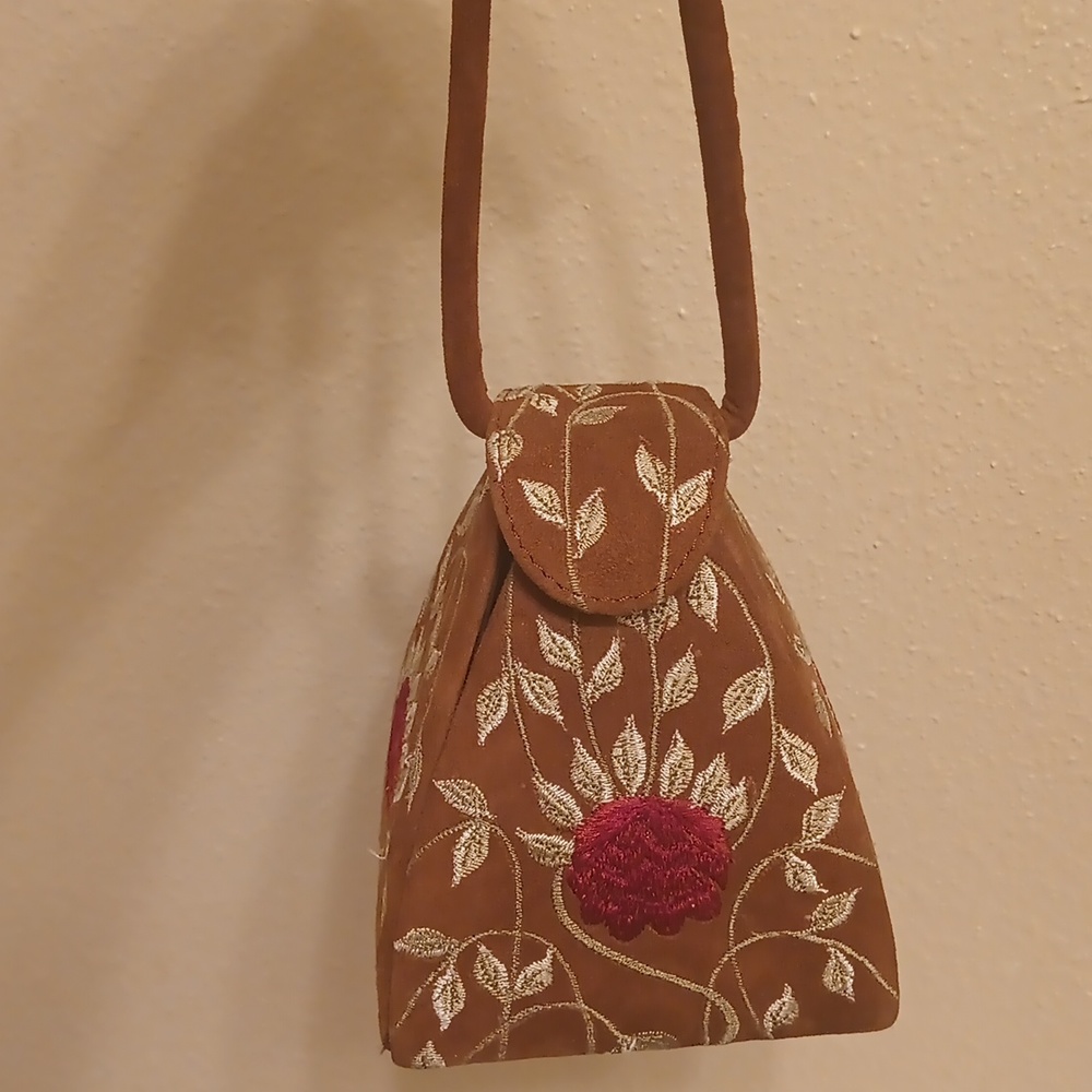 Moyna Pyramid Shape Evening Handbag